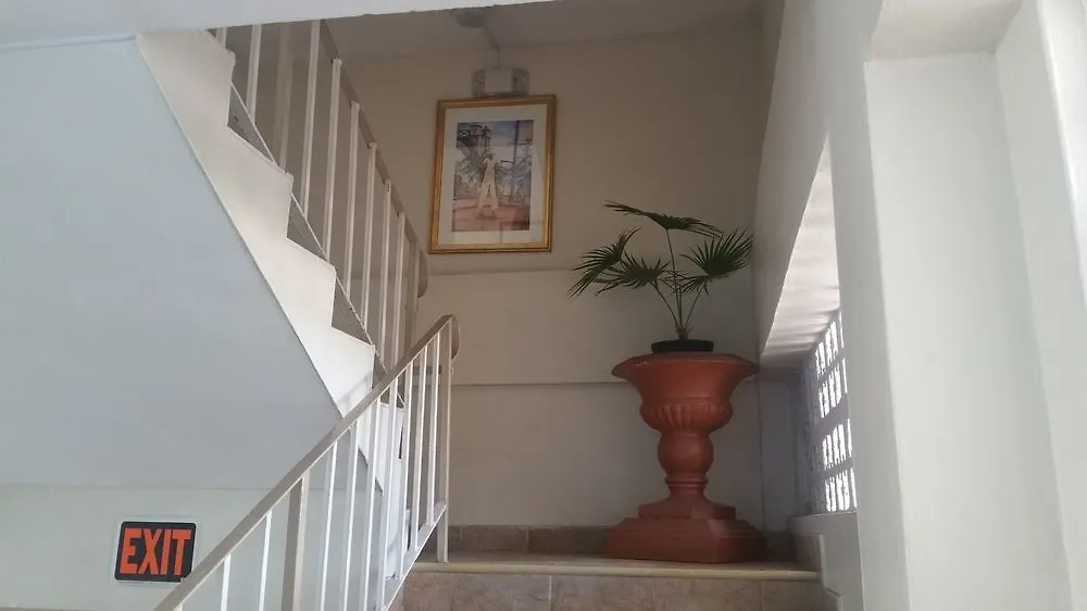 Melrose Beach Apartments Inc 브리지타운 바베이도스